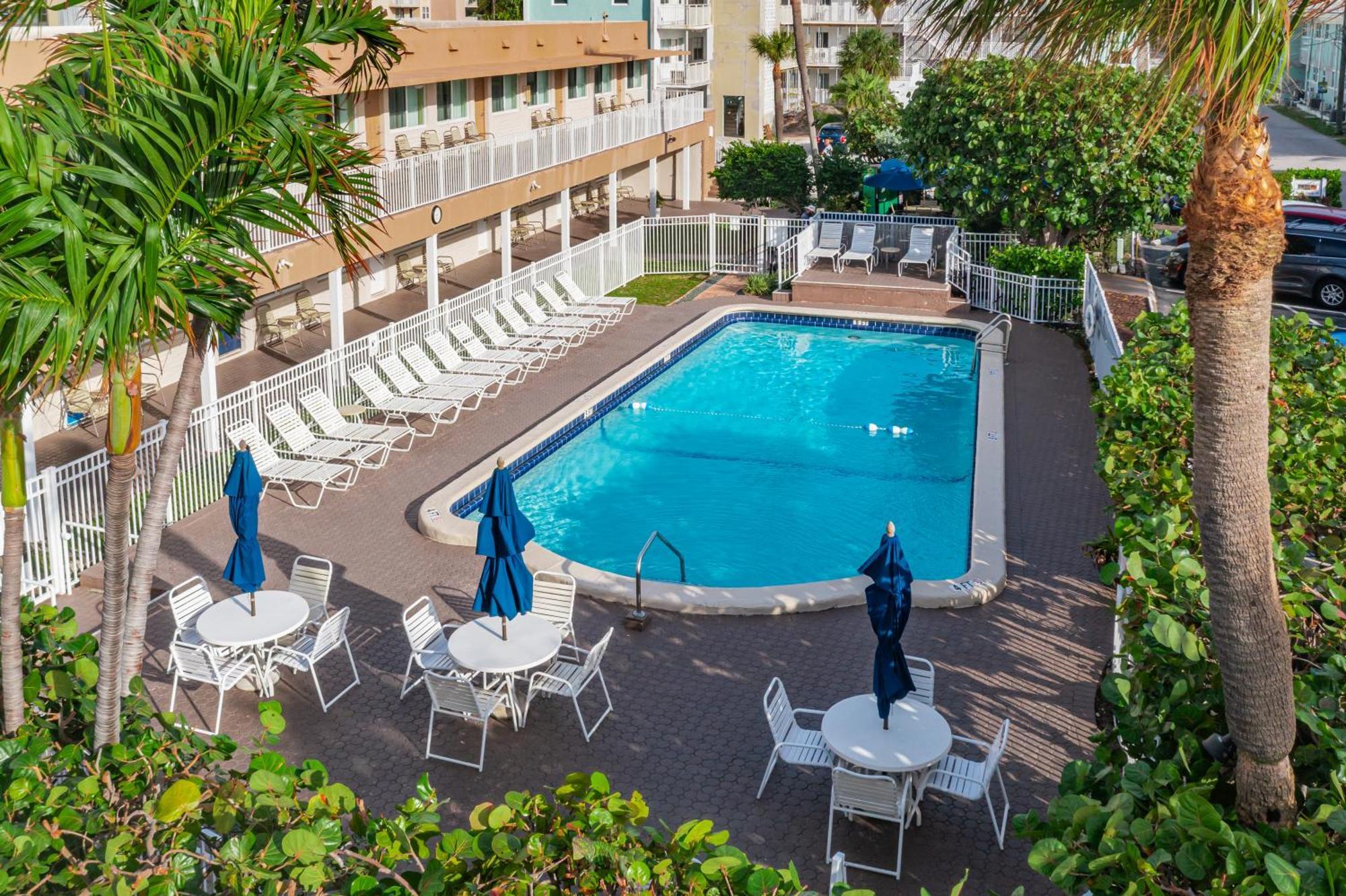 Enchanted Isle Hollywood Beach Resort Exteriör bild