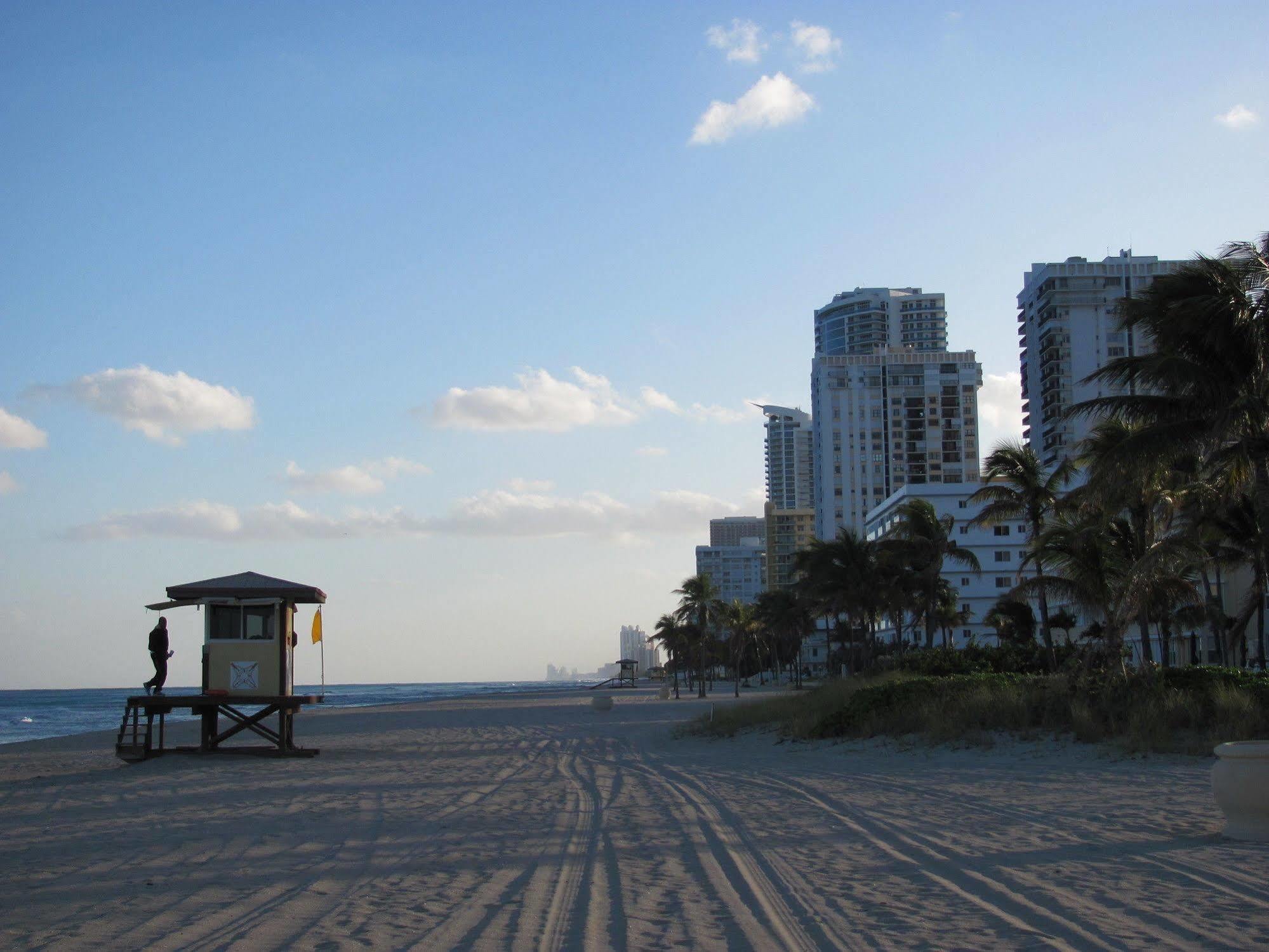 Enchanted Isle Hollywood Beach Resort Exteriör bild